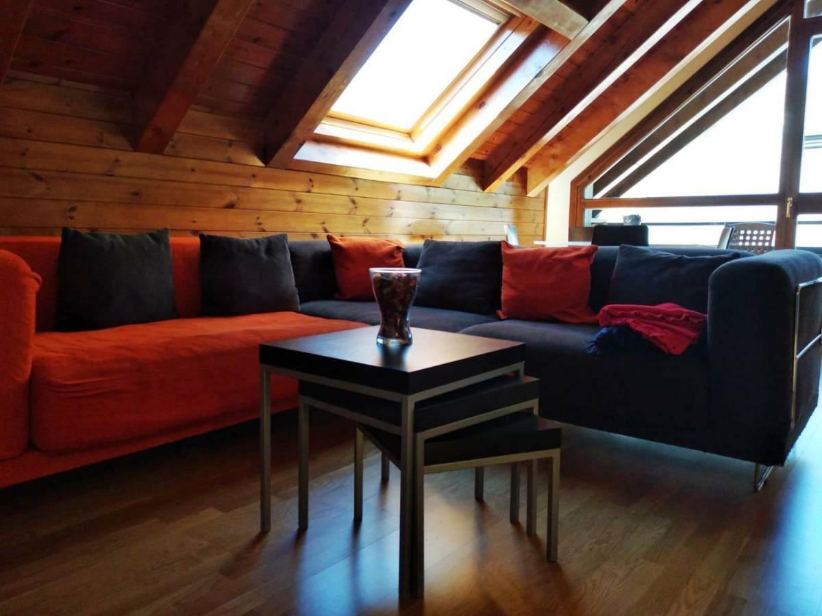Duplex Familiar En Астеррі-д'Анеу Екстер'єр фото